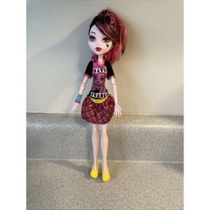 Monster High Save Frankie Draculaura Doll